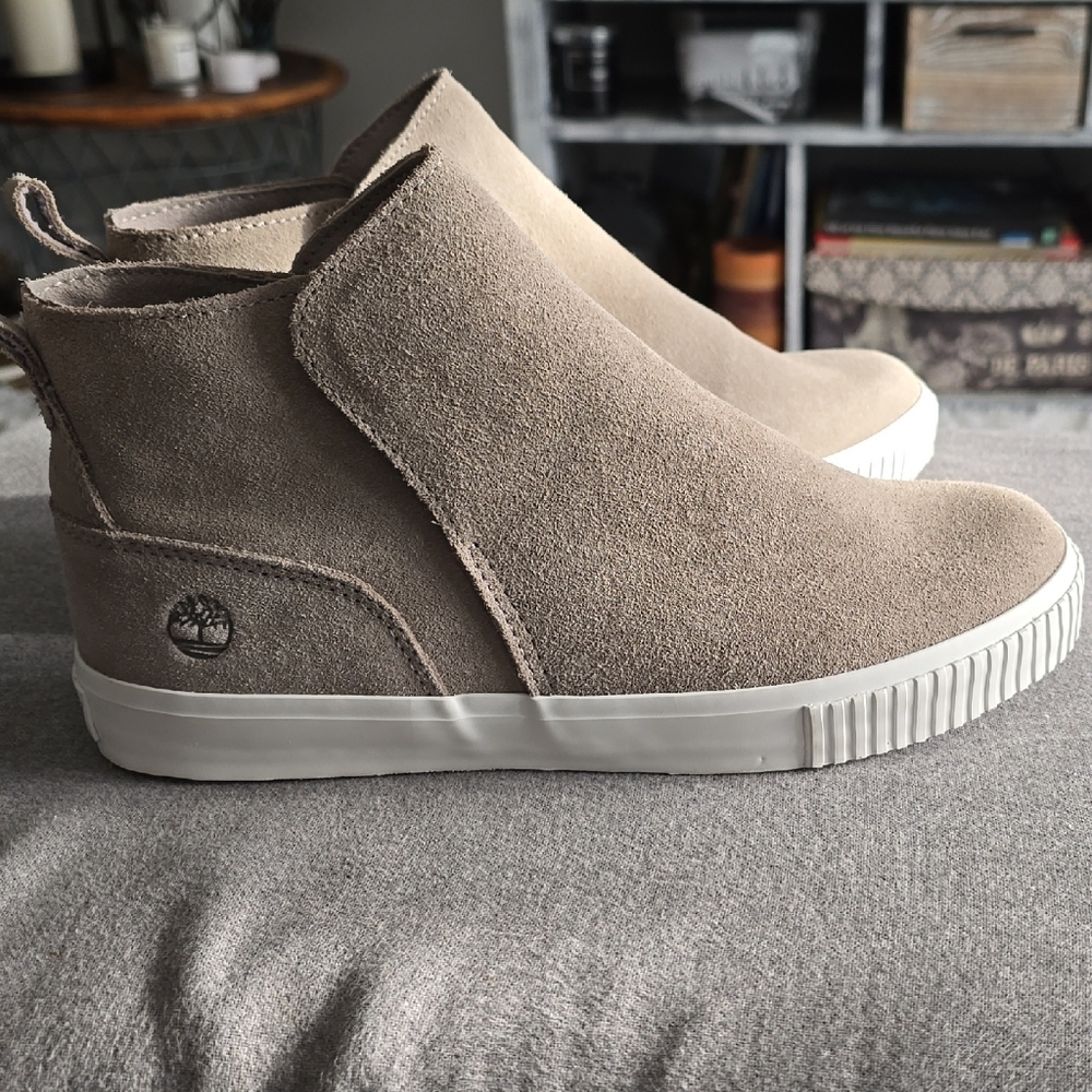 Timberland Tan Slip-On Sneakers Urban Style